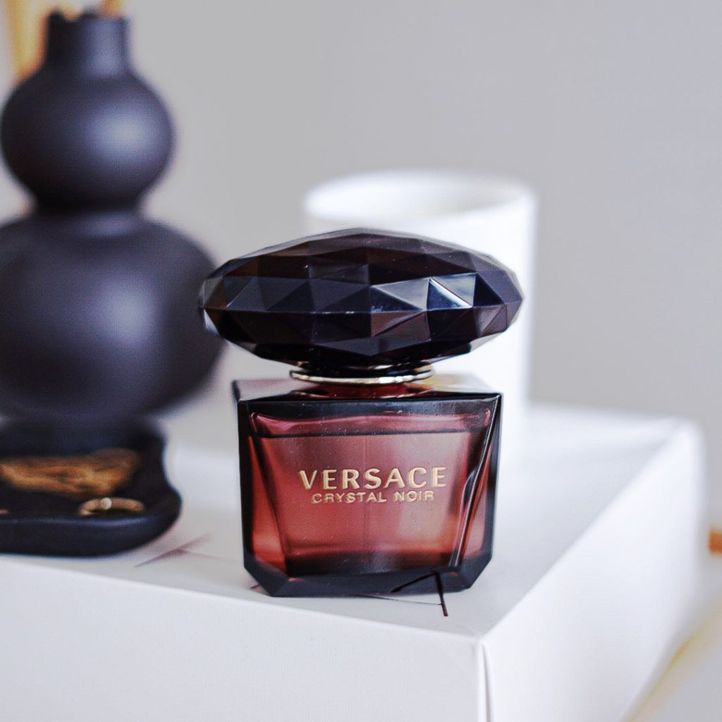 Nước Hoa Nữ Versace Crystal Noir