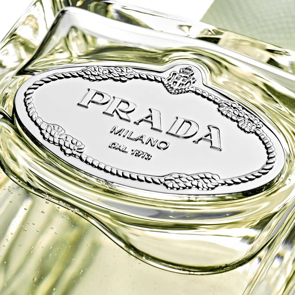 Thiết kế chai Prada Infusion d'Iris