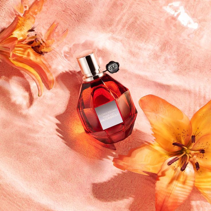 Viktor & Rolf Flowerbomb Tiger Lily